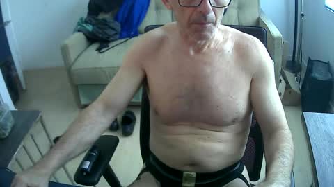 JustMe online show from July 2026 01:47:02 PM