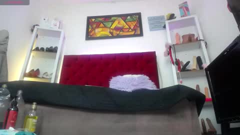 Tifanny Nails  online show from February 2026 04:02:02 PM