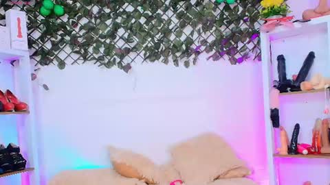 Snapshot of tifanny_nails chatting on July 2026 08:48:02 PM Tifanny Nails online show from July 2026 08:48:02 PM