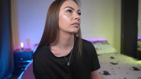 Tiffany online show from February 2026 09:07:01 PM