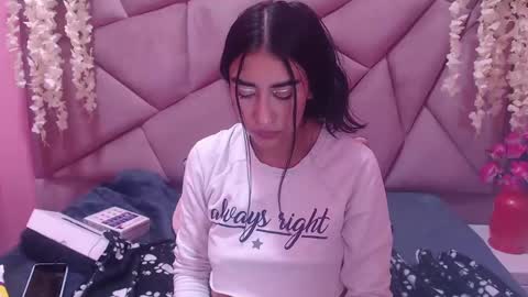 Snapshot of tiffani_hott_ chatting on December 2024 03:29:02 AM TIFANI online show from December 2024 03:29:02 AM