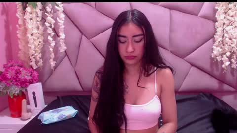 Snapshot of tiffani_hott_ chatting on January 2025 06:46:01 AM TIFANI online show from January 2025 06:46:01 AM