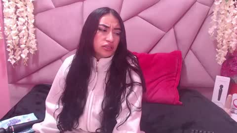 Snapshot of tiffani_hott_ chatting on January 2025 03:13:01 AM TIFANI online show from January 2025 03:13:01 AM