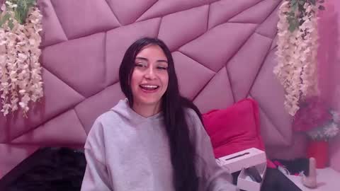 Snapshot of tiffani_hott_ chatting on January 2025 07:11:01 AM TIFANI online show from January 2025 07:11:01 AM