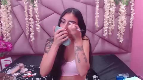 Snapshot of tiffani_hott_ chatting on January 2025 03:39:02 AM TIFANI online show from January 2025 03:39:02 AM