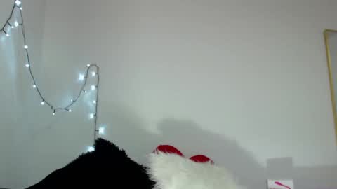 Snapshot of tiffani_hott_ chatting on March 2025 05:16:01 AM TIFANI online show from March 2025 05:16:01 AM