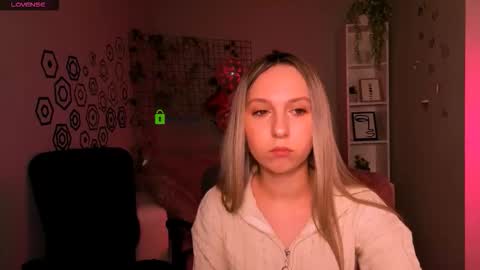 Snapshot of tiffani_murr chatting on February 2026 08:07:01 PM Tif online show from February 2026 08:07:01 PM