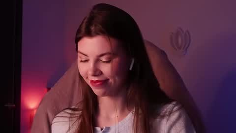 Im here on Fridays Saturdays Sundays  online show from February 2026 06:52:02 PM