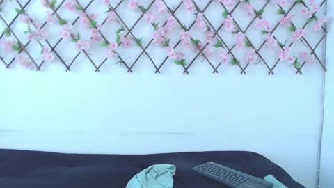 Tiffany online show from March 2026 02:44:02 PM