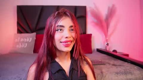 tiffany_sander online show from October 2025 03:40:01 AM