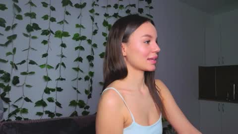 Tiffany online show from April 2026 03:24:01 PM