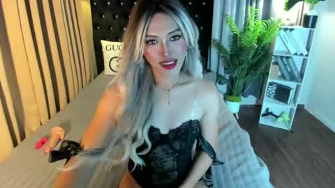 tiffany online show from September 2025 12:00:02 AM