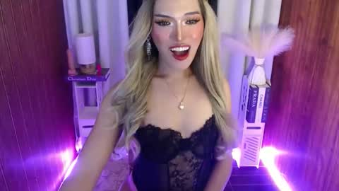 tiffany online show from December 2025 07:53:02 PM