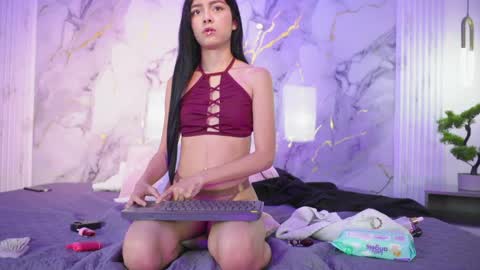 tiffany_yi online show from June 2026 01:46:02 PM
