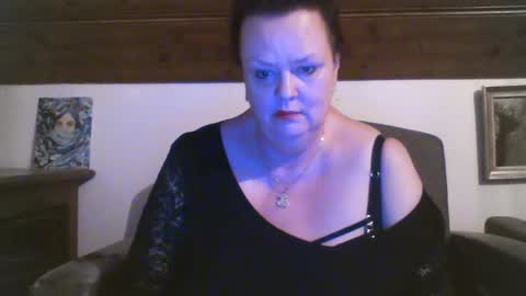 TiffanyMature online show from April 2026 08:40:01 PM