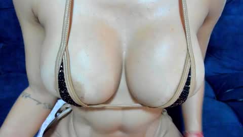 Snapshot of tiffanystone_ chatting on February 2026 01:17:01 PM Tiffany online show from February 2026 01:17:01 PM