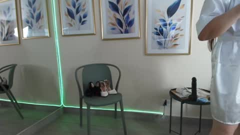 tiffanystorms_ls online show from September 2025 12:54:02 PM