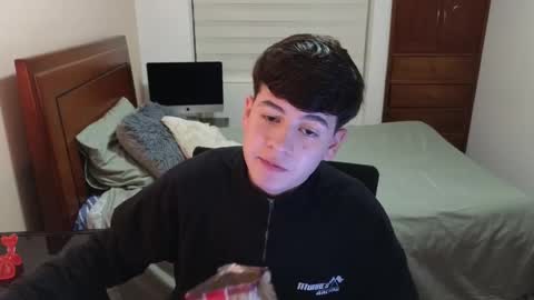 Snapshot of tightncuteass chatting on October 2025 02:41:01 AM Camilo online show from October 2025 02:41:01 AM