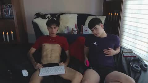 Snapshot of tightncuteass chatting on December 2025 03:09:02 PM Camilo online show from December 2025 03:09:02 PM