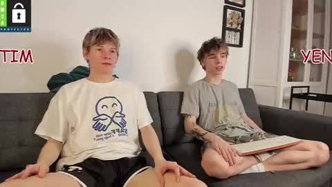 Tim online show from December 2025 07:42:01 PM