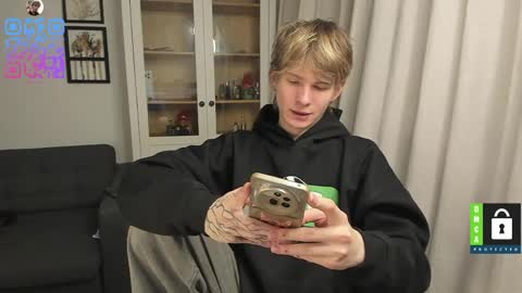 Snapshot of tim_milll chatting on April 2026 08:55:02 PM Tim online show from April 2026 08:55:02 PM