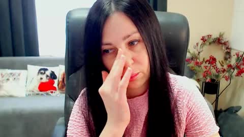 Luisa online show from May 2026 08:42:02 AM