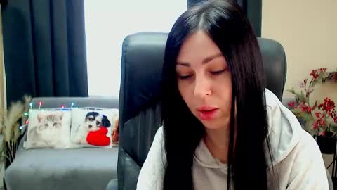 Luisa online show from June 2026 07:36:01 AM
