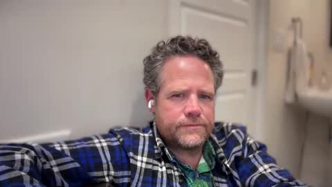 Snapshot of timjcali chatting on November 2025 02:46:02 AM Tim online show from November 2025 02:46:02 AM