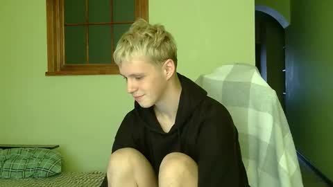 Snapshot of timkinky chatting on October 2025 06:41:02 AM Tim WhiteS online show from October 2025 06:41:02 AM