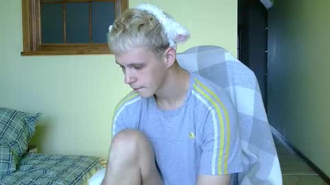 Snapshot of timkinky chatting on October 2025 06:25:01 AM Tim WhiteS online show from October 2025 06:25:01 AM