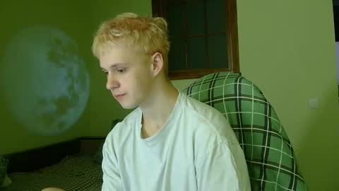 Snapshot of timkinky chatting on November 2025 09:42:02 AM Tim WhiteS online show from November 2025 09:42:02 AM