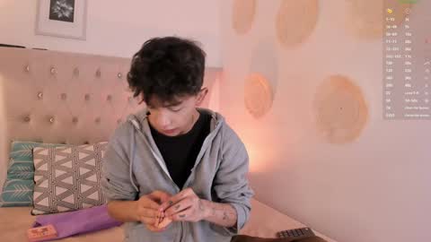 Snapshot of timothy_ross chatting on December 2024 07:13:02 PM Timothy 21 years old online show from December 2024 07:13:02 PM