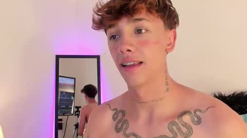 Snapshot of timothy_ross chatting on November 2025 09:48:02 PM Timothy 21 years old online show from November 2025 09:48:02 PM