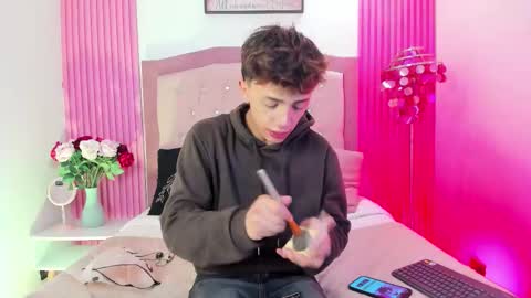 Timothy 21 years old online show from February 2026 09:20:02 PM