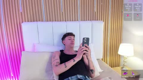 Timothy 21 years old online show from March 2026 07:53:01 PM