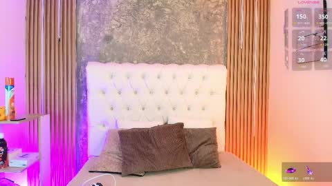 Timothy 21 years old online show from April 2026 08:36:01 PM