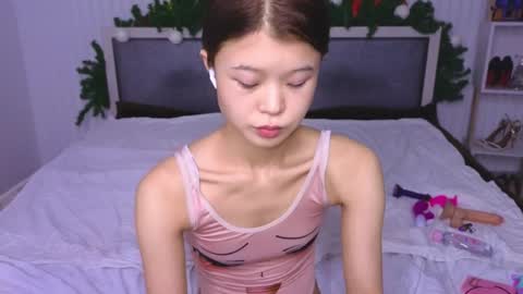 tina__kim online show from January 2025 10:59:02 AM