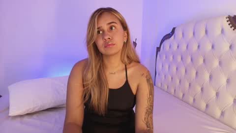 Snapshot of tina_loove chatting on February 2026 07:45:01 PM Tina online show from February 2026 07:45:01 PM