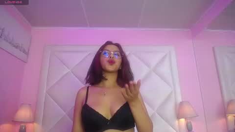 Snapshot of tina_monroee chatting on June 2026 07:20:01 AM Tinaa online show from June 2026 07:20:01 AM
