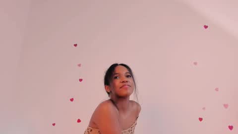 Snapshot of tina_rousse2 chatting on September 2025 06:08:02 PM T I N A online show from September 2025 06:08:02 PM