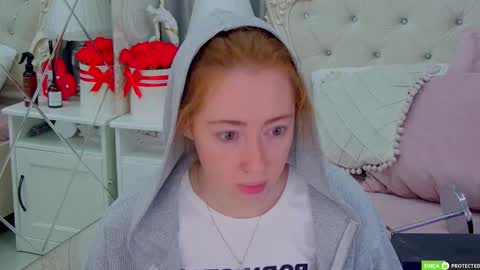 Tina online show from September 2025 03:54:01 AM