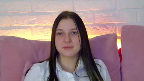 TinaBurton online show from November 2025 07:07:01 AM