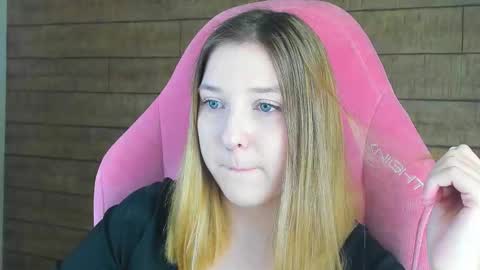 TinaBurton online show from March 2026 04:10:01 PM