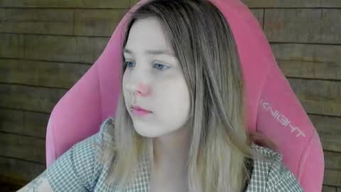 TinaBurton online show from March 2026 04:43:01 PM