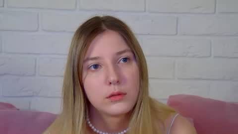 Snapshot of tinaburton chatting on July 2026 04:18:02 PM TinaBurton online show from July 2026 04:18:02 PM
