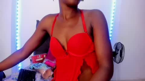tinas_smith online show from May 2026 01:39:01 PM