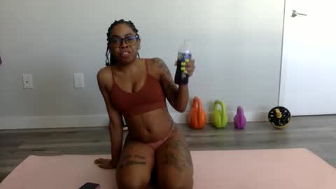 TineeBadass online show from May 2026 12:22:02 PM