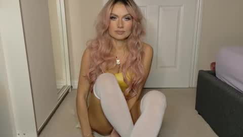 tinkerbell822 online show from February 2026 08:57:02 AM