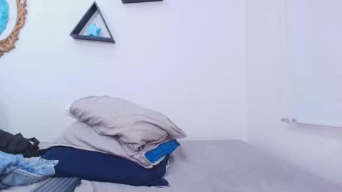 Snapshot of tinkerbell_1 chatting on November 2025 07:21:01 PM tinkerbell online show from November 2025 07:21:01 PM