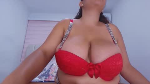 Snapshot of tinkerbell_1 chatting on December 2025 07:30:02 PM tinkerbell online show from December 2025 07:30:02 PM